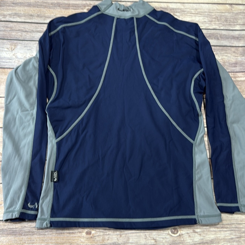 NRS Base-layer Rash Guard - Picture 7 of 9
